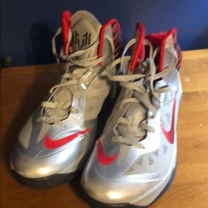 Mens Nike Silver and Red Basketball Shoes Size 15